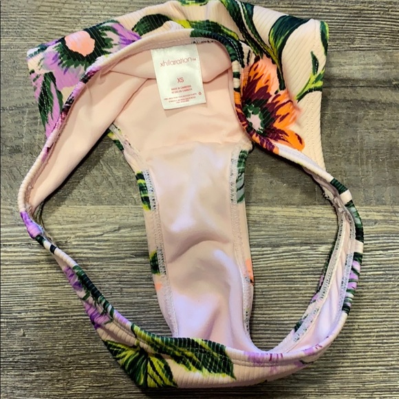 💖Xhilaration Swimsuit 💖 - Picture 4 of 4